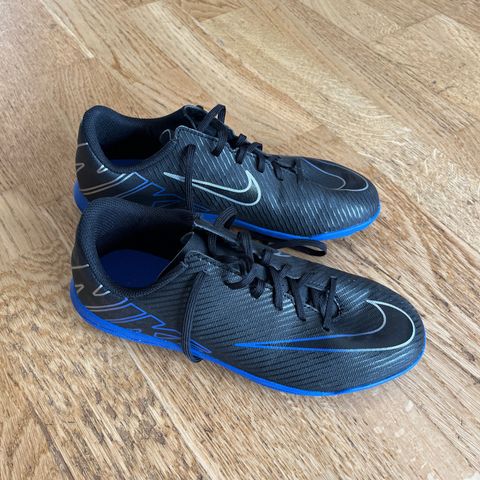 Nike Mercurial TF fotballsko barn, str 37.5