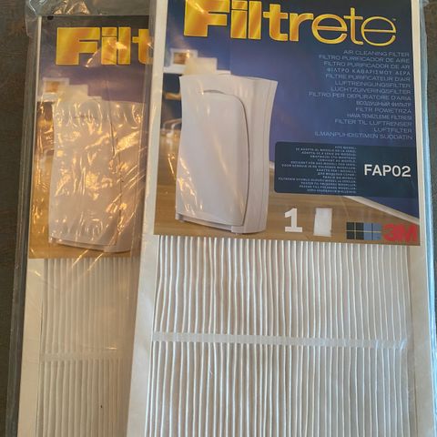 Filter (2) to give away.  Air cleaning filter
