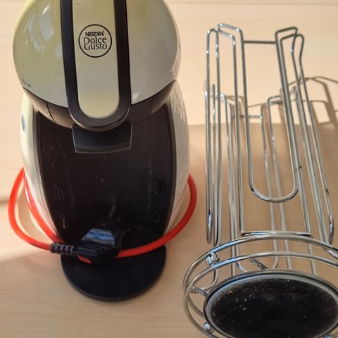 Dolce Gusto kaffemaskin m/stativ