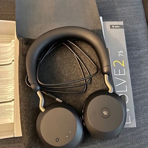 Jabra EVOLVE2 75