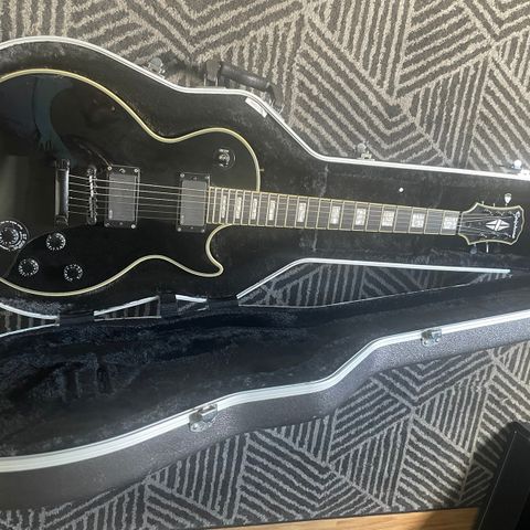 RESERVERT! Epiphone Matt Heafy Les Paul Custom. Må fikses/delegitar