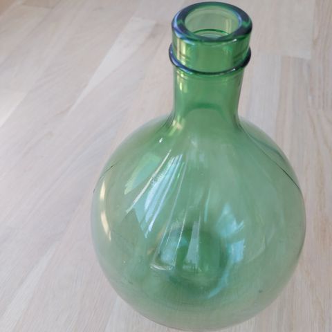 Liten glassbalong (Vase)