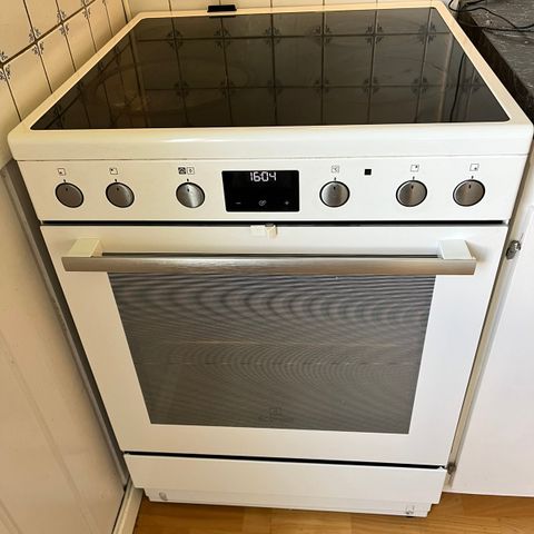 ** Reservert ** Electrolux komfyr