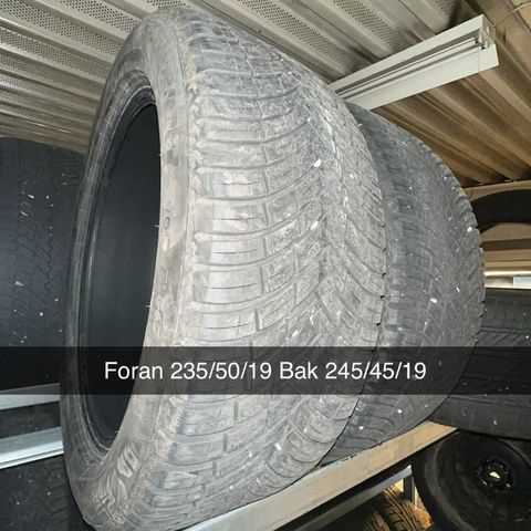 Selger Pirelli Scorpion (VOL) dekk