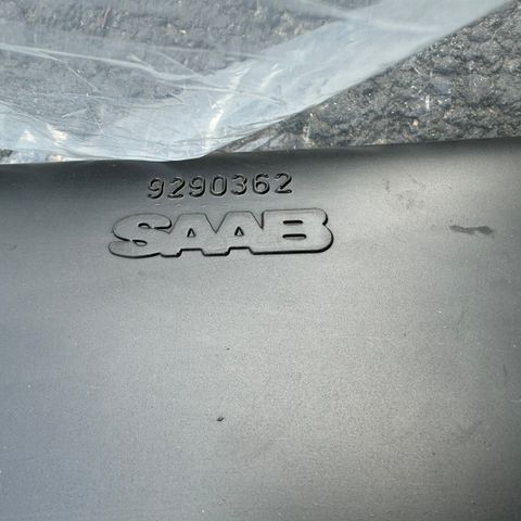 RESERVERT - NOS trunk spoiler for Saab 900 (delenummer 9290362)