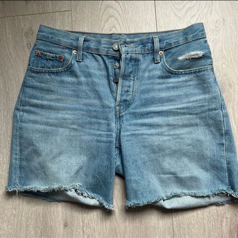 Levis 501 90s shorts w25