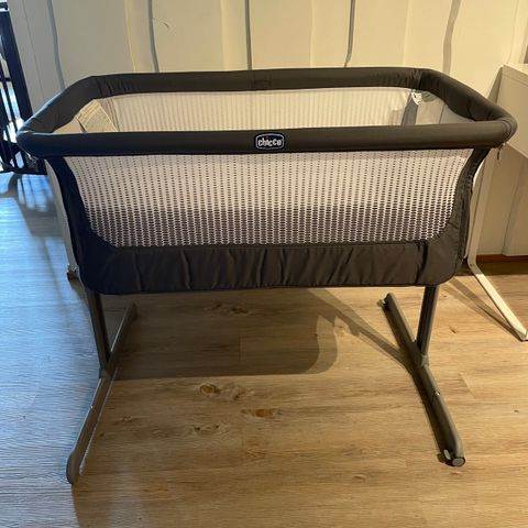 Chicco Next2me air bedside crib