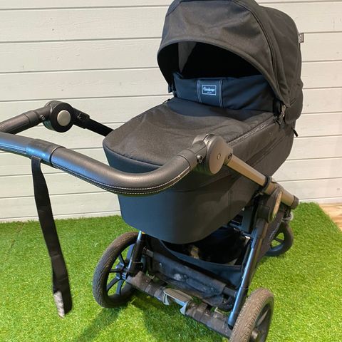 Komplett Emmaljunga NXT Black 310 Ecco (som ny)