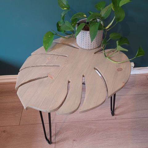 Lite monstera bord