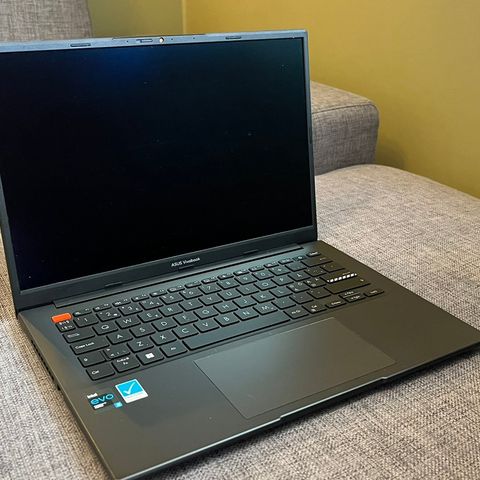 Asus Vivobook s14 i5 OLED