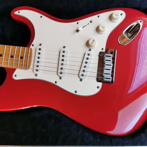 FENDER STRATOCASTER AMERICAN STANDARD 1990 Torino Red