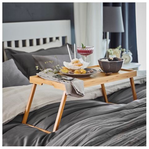Selger Resgods sengebrett fra IKEA billig