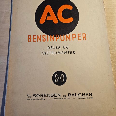 Delebrosjyre AC bensinpumpe 1948