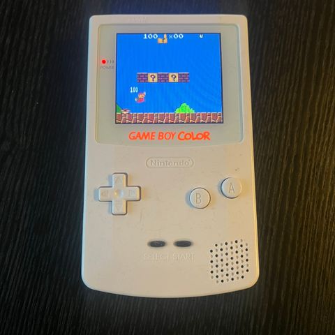 Game Boy Color m/ IPS-skjerm