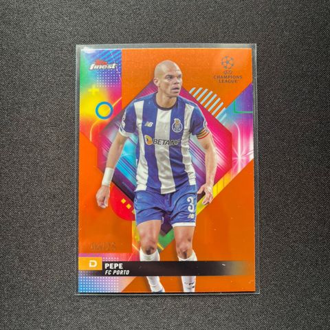 Pepe orange refractor /25 topps finest 2023