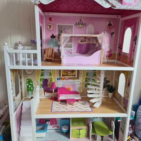 Lekehus (stort Barbie hus)