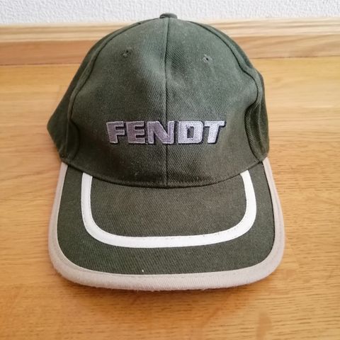 Fendt caps til salgs