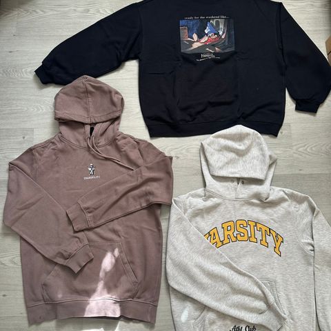 Hoodies and sweater S-M