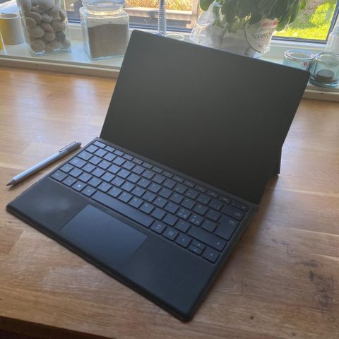 Microsoft Surface Pro 6 12.3" i5-8250U 8GB-Ram 256GB SSD