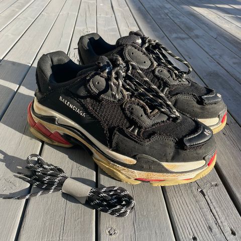 Balenciaga triple s strl 46