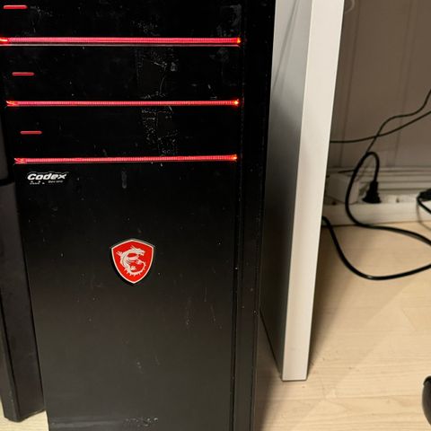 MSI CODEX 3 9SC med Nvidia GForce RTX 2060.. 5TB HDD