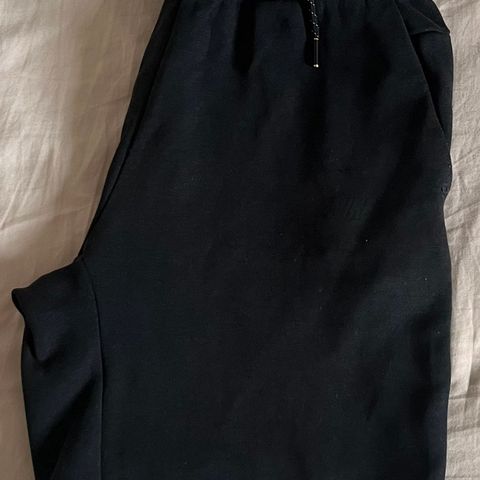 Nike tec hettejakke og shortser