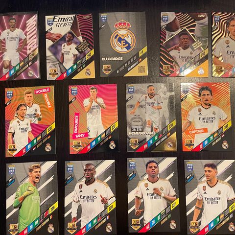 Real Madrid - Panini Fifa 365 Adrenalyn  XL fotballkort