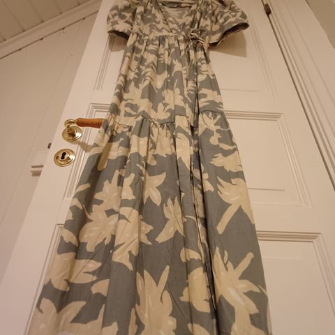 Flott kjole fra  coster copenhagen str 36