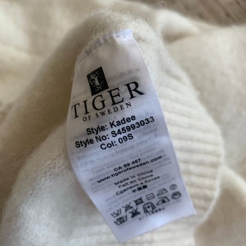 Myk genser fra Tiger i ull