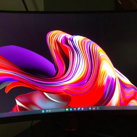 27 curved 244hz AOC Gamingskjerm