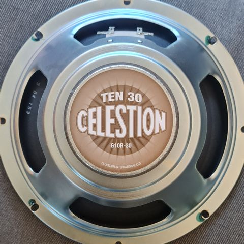 Celestion TEN 30 16 ohm 30W og Celestion Type A 8 ohm 50W