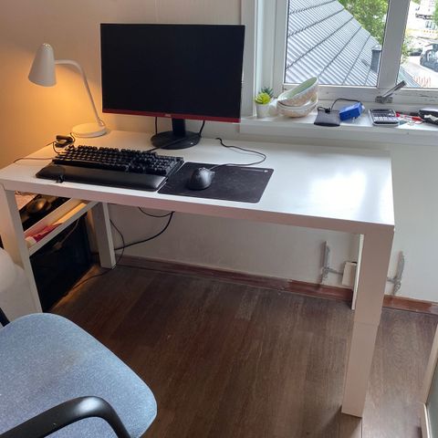 Skrivebord fra Ikea