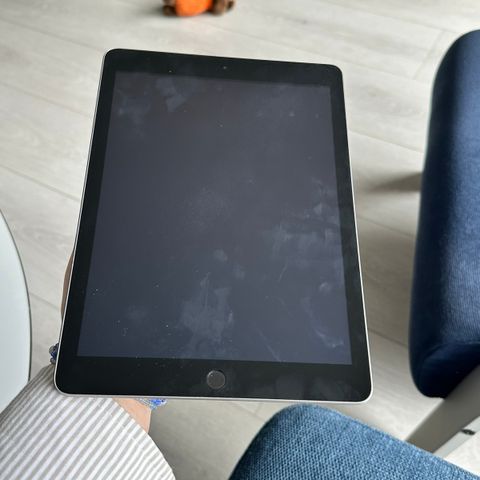 Ipad 5 generasjon 2017 modell 128gb