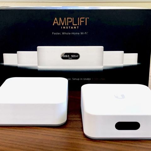 AmpliFi Instant WiFi Mesh System til salgs – Nesten ny!