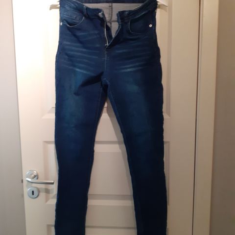 Jeans sort og blå M