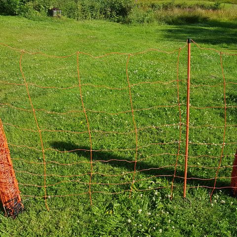 Elektrisk sauenetting 110 cm, 50 meter med stolper/spyd