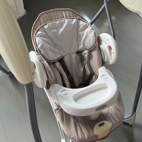 GRACO BABYGYNGE med ulike hastigheter, klassisk musikk, naturlyder, fotvibrering