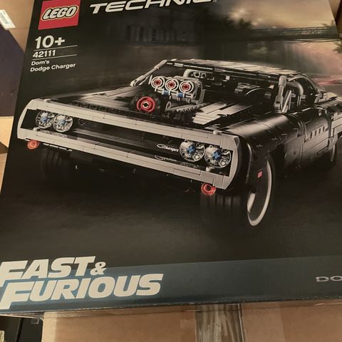 Lego 42111