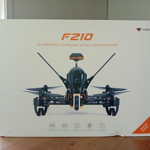 Walkera F210 Professional Racer Quadcopter Drone w/ Devo 7 Transmitter 700TVL