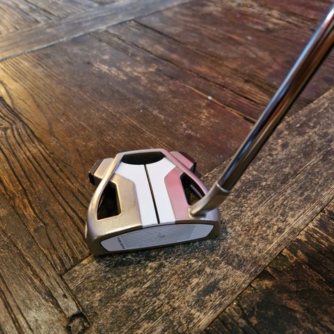 Taylormade Spider X putter med super stroke grep