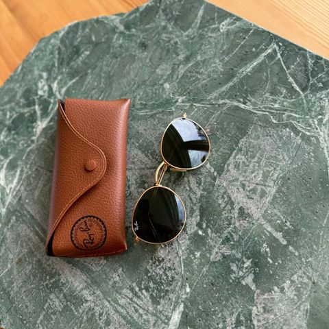 Ray Ban round metal