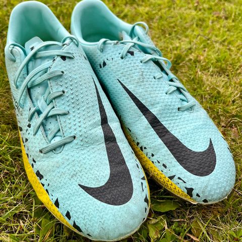 Nike Fotballsko str 41