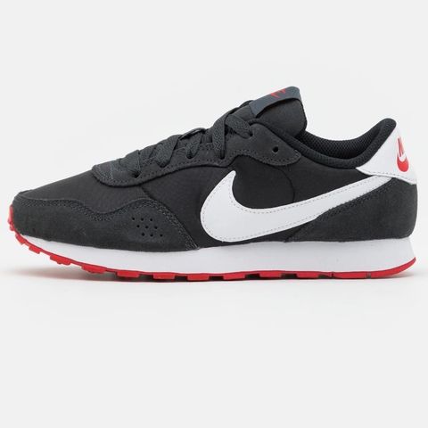 Nike MD Valiant junior sko  str 37,5