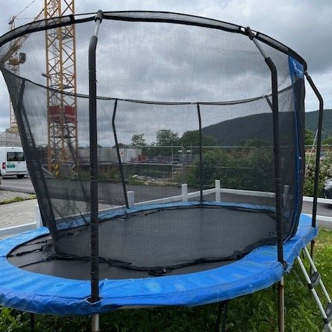 Gi bort brukt trampoline