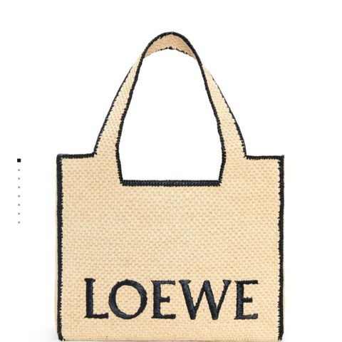 Ønskes kjøpt: Loewe Raffia Font Tote i størrelse L