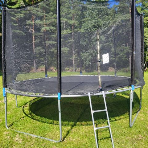 Trampoline