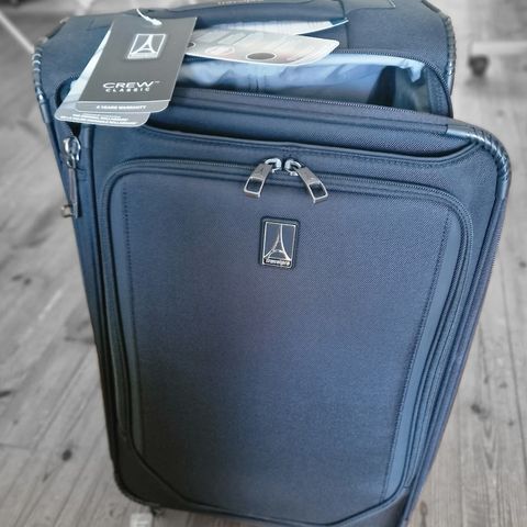 Eksklusiv kabinkoffert TravelPro  CrewTM Classic Carry-On Expandable Rollaboard