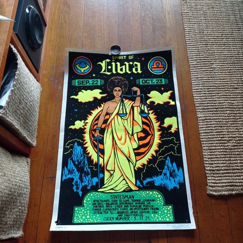 Libra Blacklight plakat