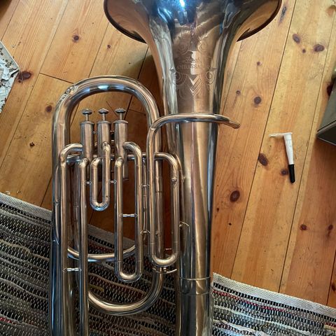 Amati tuba