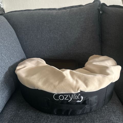 Cozyfix Ammepute svart og beige